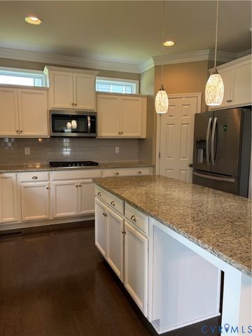 12146 Elnora Ln, Glen Allen, VA 23059