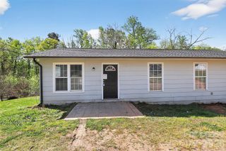 308 Caroline Avenue, Lowell, NC 28098