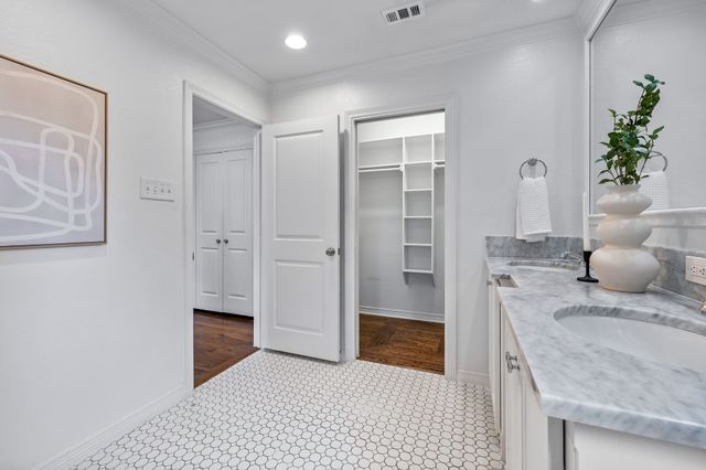 5018 Wateka Drive, Dallas, TX 75209