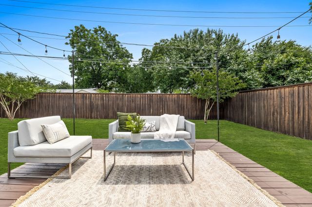 5018 Wateka Drive, Dallas, TX 75209