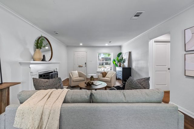 5018 Wateka Drive, Dallas, TX 75209