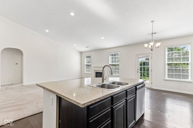18760 Tillamook Run E, Noblesville, IN 46062