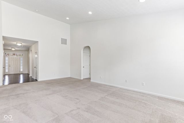 18760 Tillamook Run E, Noblesville, IN 46062