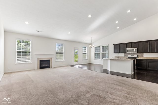 18760 Tillamook Run E, Noblesville, IN 46062