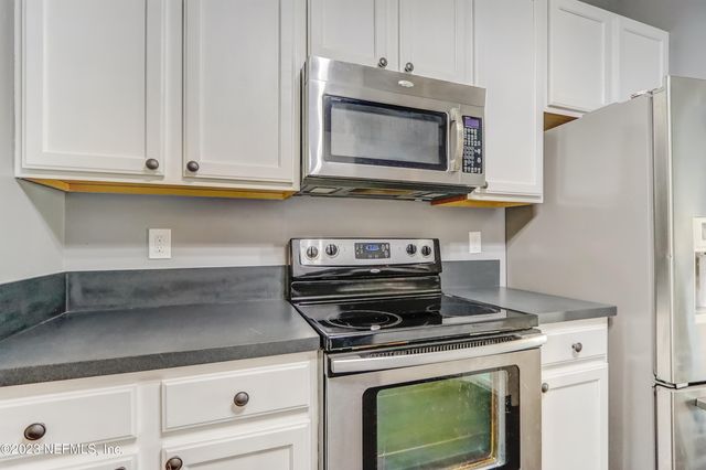 8023 TUXFORD Lane, Jacksonville, FL 32244