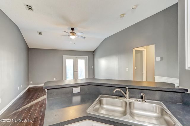 8023 TUXFORD Lane, Jacksonville, FL 32244