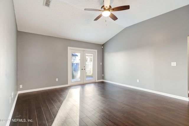 8023 TUXFORD Lane, Jacksonville, FL 32244