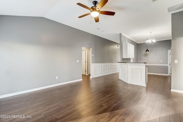 8023 TUXFORD Lane, Jacksonville, FL 32244