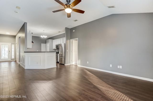 8023 TUXFORD Lane, Jacksonville, FL 32244