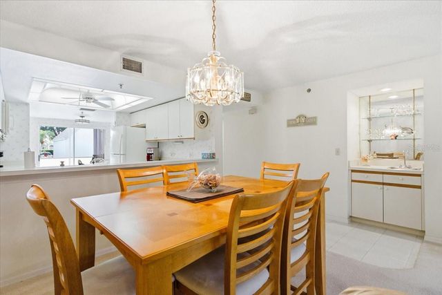 6713 STONE RIVER ROAD 103, Bradenton, FL 34203