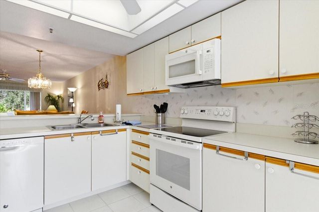 6713 STONE RIVER ROAD 103, Bradenton, FL 34203