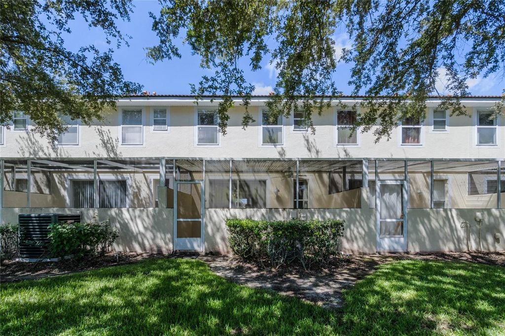 Image 31 of property listing at 1256 S BEACH CIRCLE, Kissimmee, FL 34746