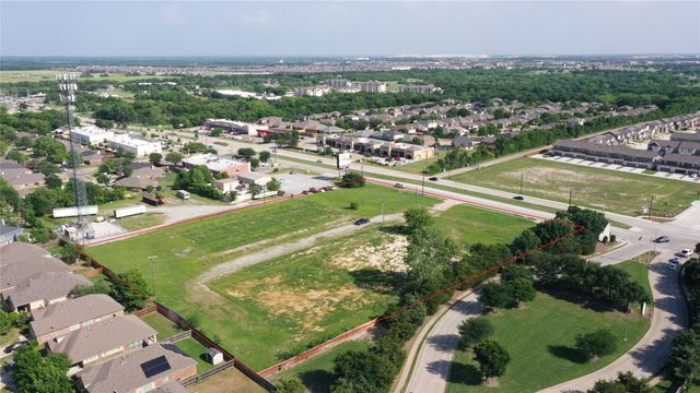 920 W White Street, Anna, TX 75409