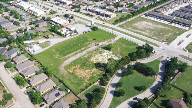 920 W White Street, Anna, TX 75409