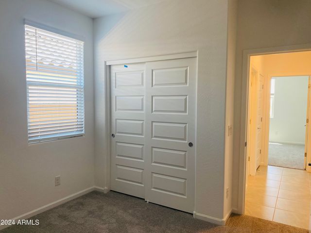 5531 S 23RD Drive, Phoenix, AZ 85041