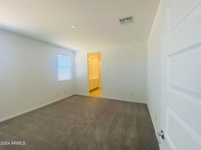 5531 S 23RD Drive, Phoenix, AZ 85041