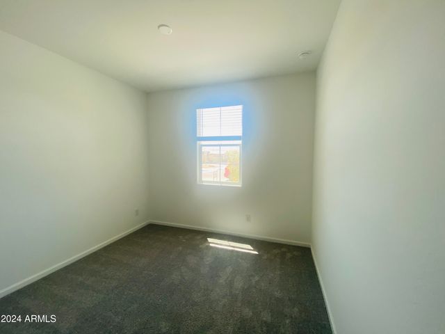 5531 S 23RD Drive, Phoenix, AZ 85041