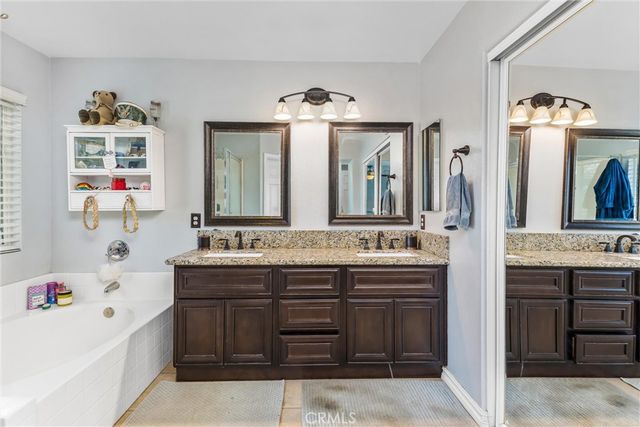 28575 Cherokee Rose, Highland, CA 92346