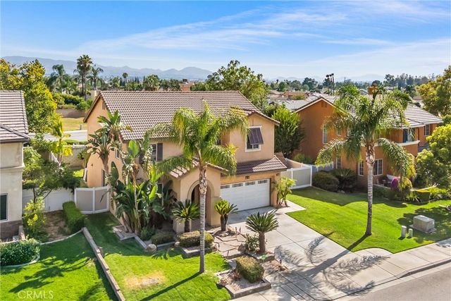 28575 Cherokee Rose, Highland, CA 92346