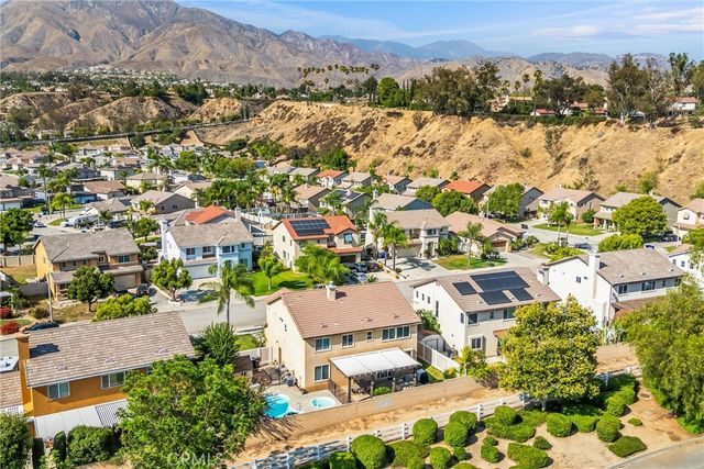 28575 Cherokee Rose, Highland, CA 92346