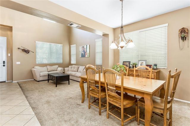 28575 Cherokee Rose, Highland, CA 92346