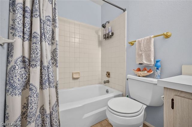 3358 Royal Canadian TRCE 3, Fort Myers, FL 33907