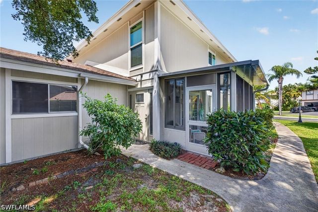 3358 Royal Canadian TRCE 3, Fort Myers, FL 33907