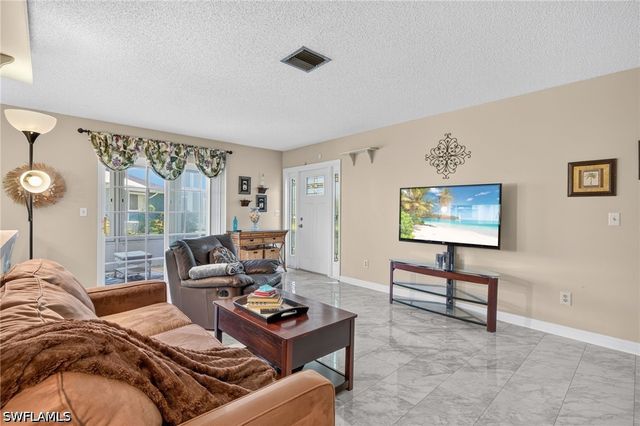 3358 Royal Canadian TRCE 3, Fort Myers, FL 33907