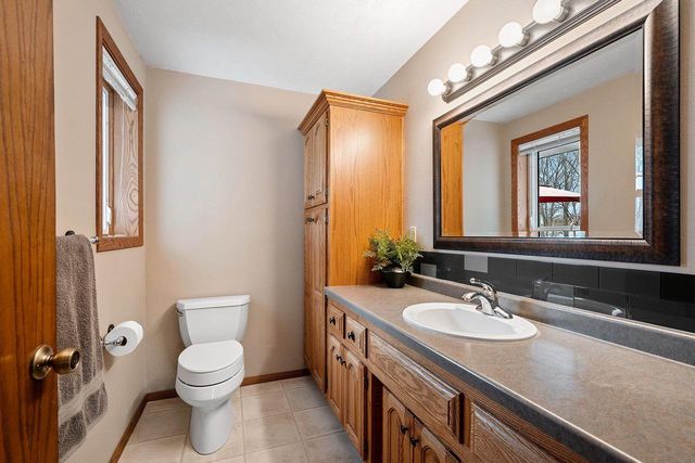 2504 STONEGATE DRIVE, Suamico, WI 54313