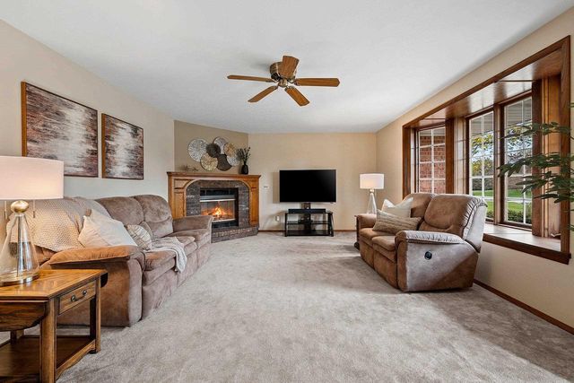 2504 STONEGATE DRIVE, Suamico, WI 54313