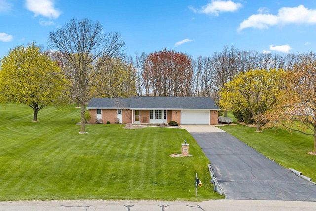 2504 STONEGATE DRIVE, Suamico, WI 54313