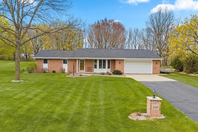 2504 STONEGATE DRIVE, Suamico, WI 54313