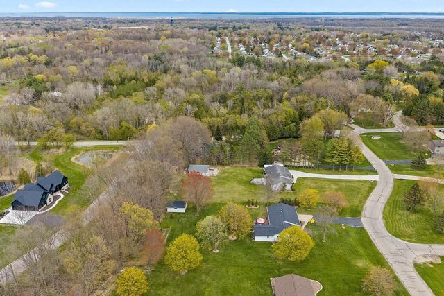 2504 STONEGATE DRIVE, Suamico, WI 54313