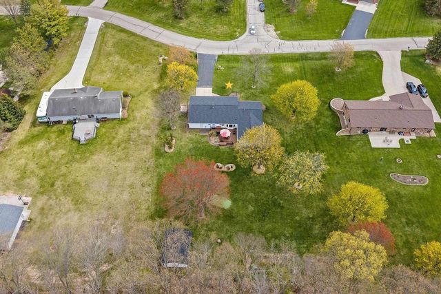 2504 STONEGATE DRIVE, Suamico, WI 54313