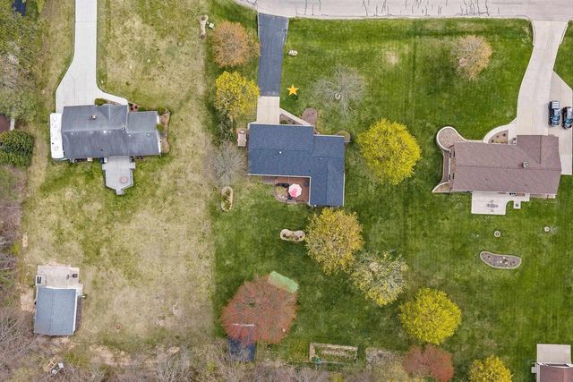 2504 STONEGATE DRIVE, Suamico, WI 54313