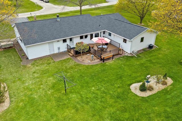 2504 STONEGATE DRIVE, Suamico, WI 54313
