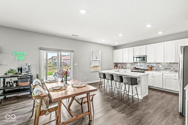 11638 Brooks Farm Boulevard, Noblesville, IN 46060