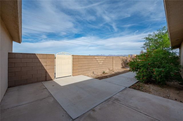 1220 Riverview Drive, Bullhead City, AZ 86442