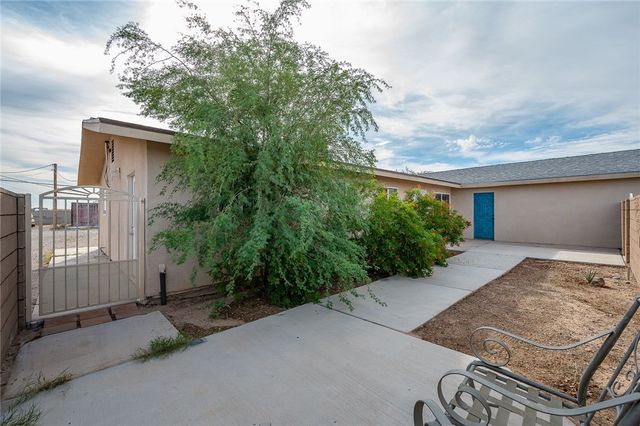 1220 Riverview Drive, Bullhead City, AZ 86442