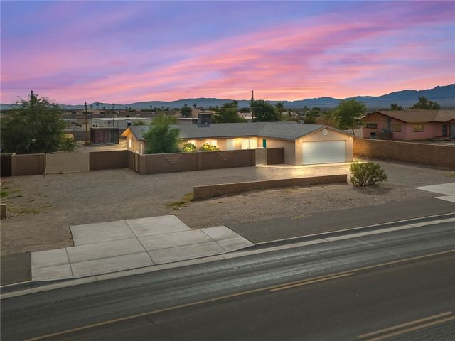 1220 Riverview Drive, Bullhead City, AZ 86442