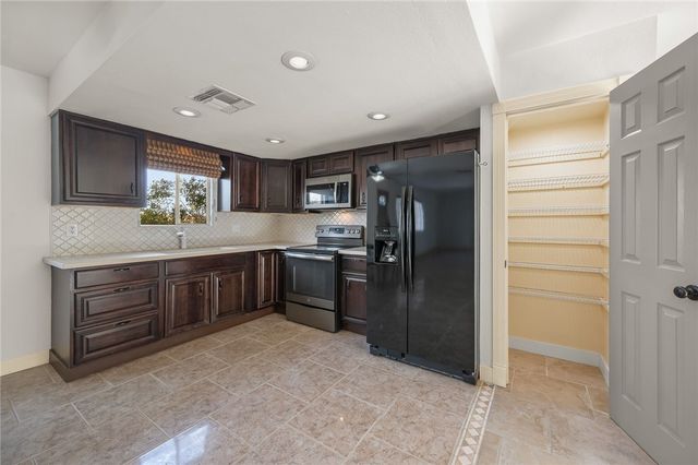 1220 Riverview Drive, Bullhead City, AZ 86442