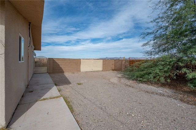 1220 Riverview Drive, Bullhead City, AZ 86442