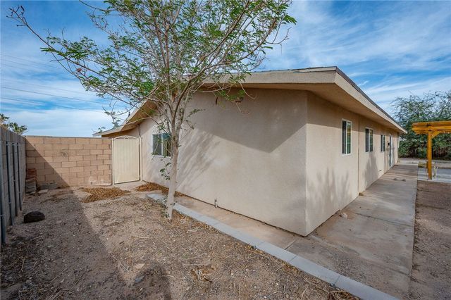 1220 Riverview Drive, Bullhead City, AZ 86442