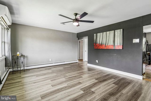 540 OLIVE ST, Warminster, PA 18974