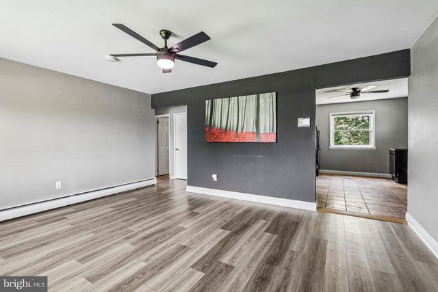540 OLIVE ST, Warminster, PA 18974