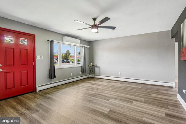 540 OLIVE ST, Warminster, PA 18974