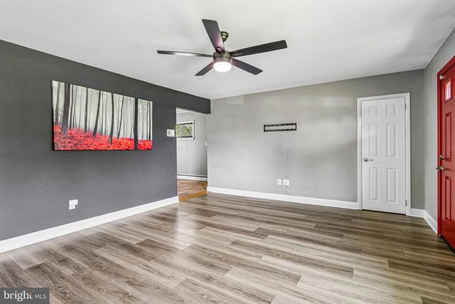 540 OLIVE ST, Warminster, PA 18974