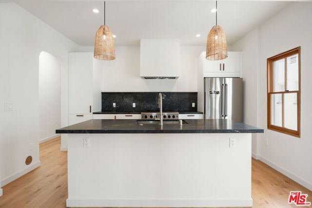 346 N Gardner Street, Los Angeles, CA 90036