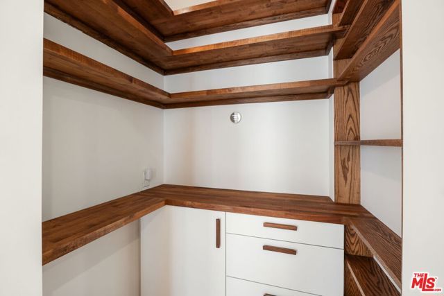 346 N Gardner Street, Los Angeles, CA 90036