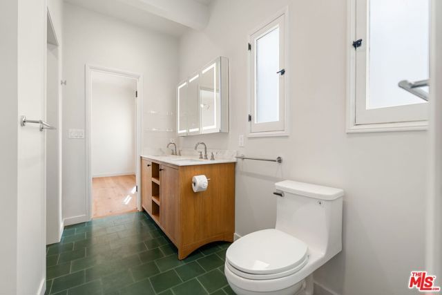 346 N Gardner Street, Los Angeles, CA 90036